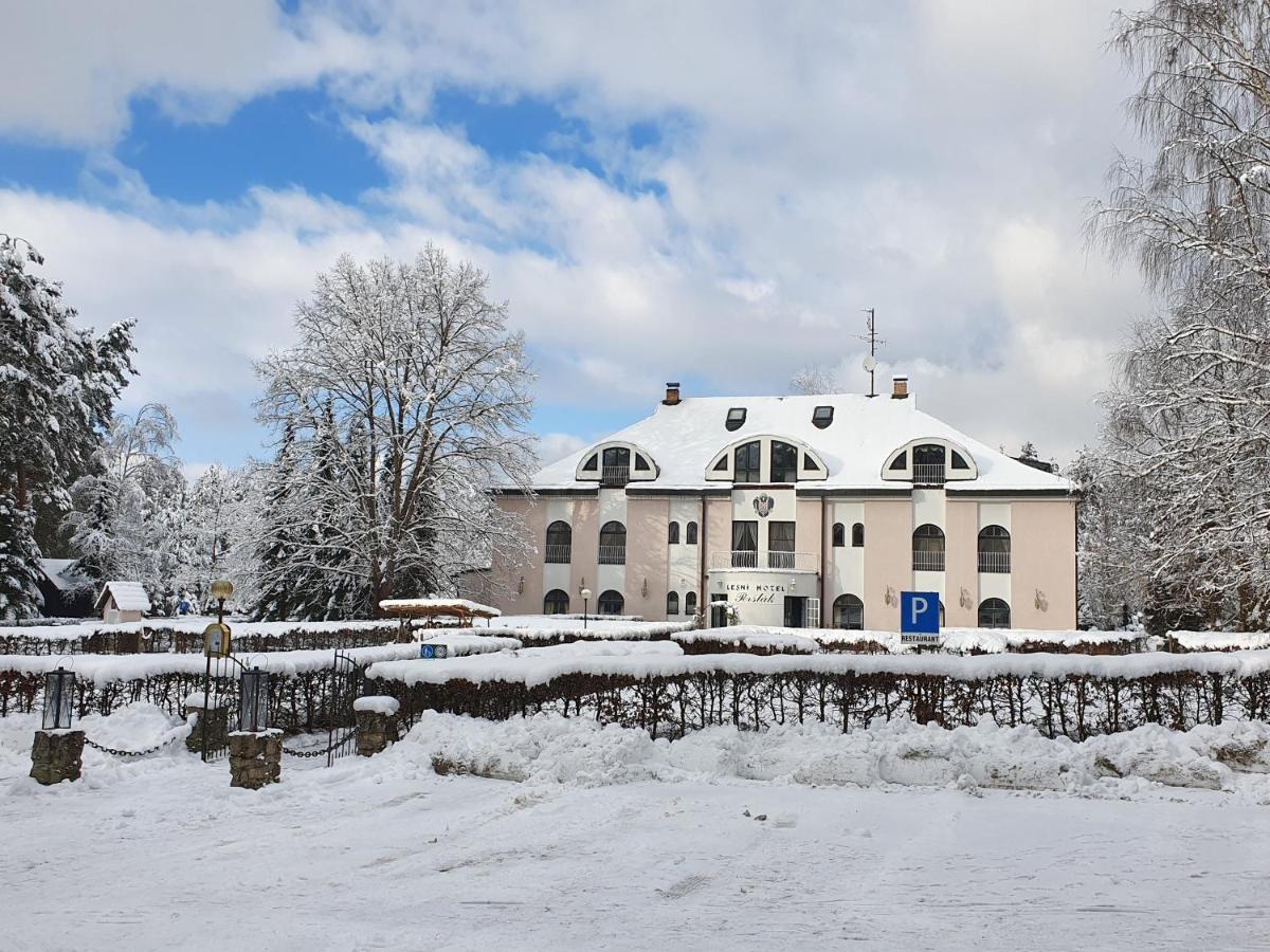 Lesní Hotel Peršlák Nová Bystřice Esterno foto