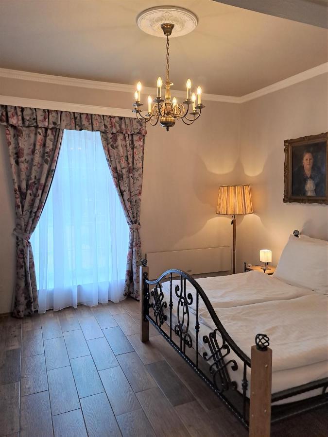 Lesní Hotel Peršlák Nová Bystřice Esterno foto