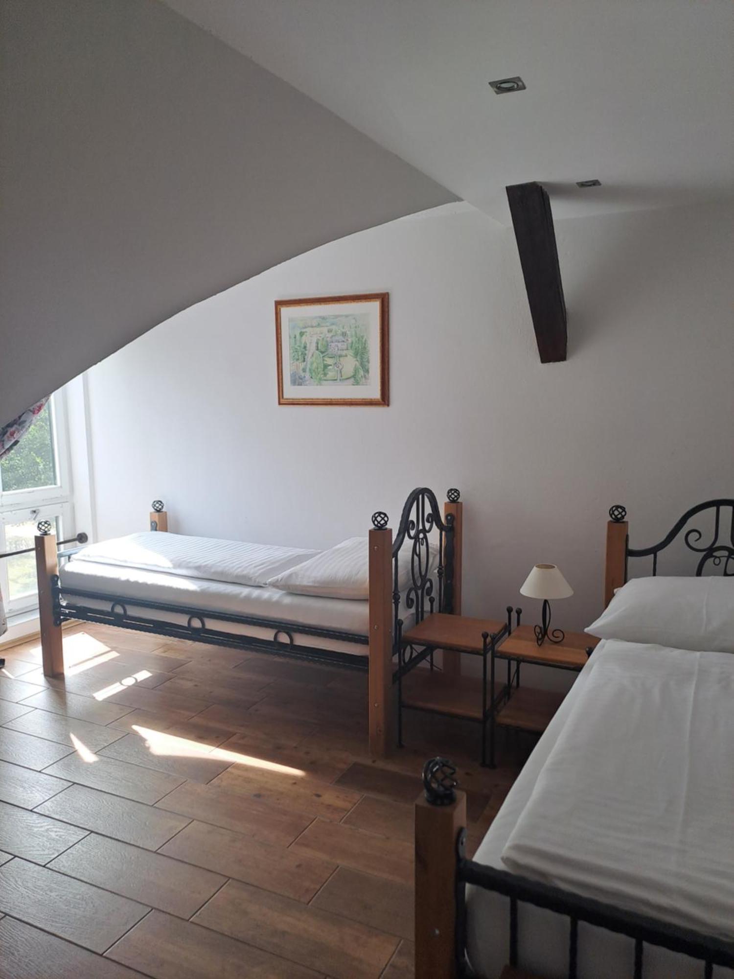 Lesní Hotel Peršlák Nová Bystřice Esterno foto