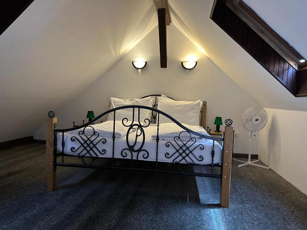 Lesní Hotel Peršlák Nová Bystřice Esterno foto