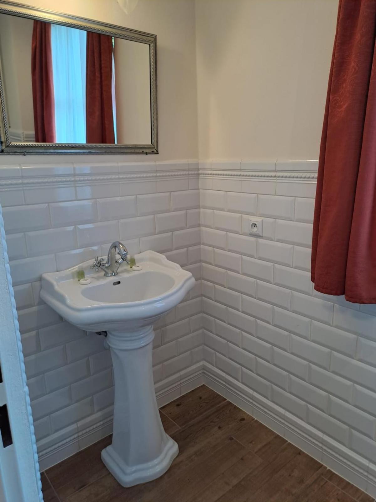 Lesní Hotel Peršlák Nová Bystřice Esterno foto